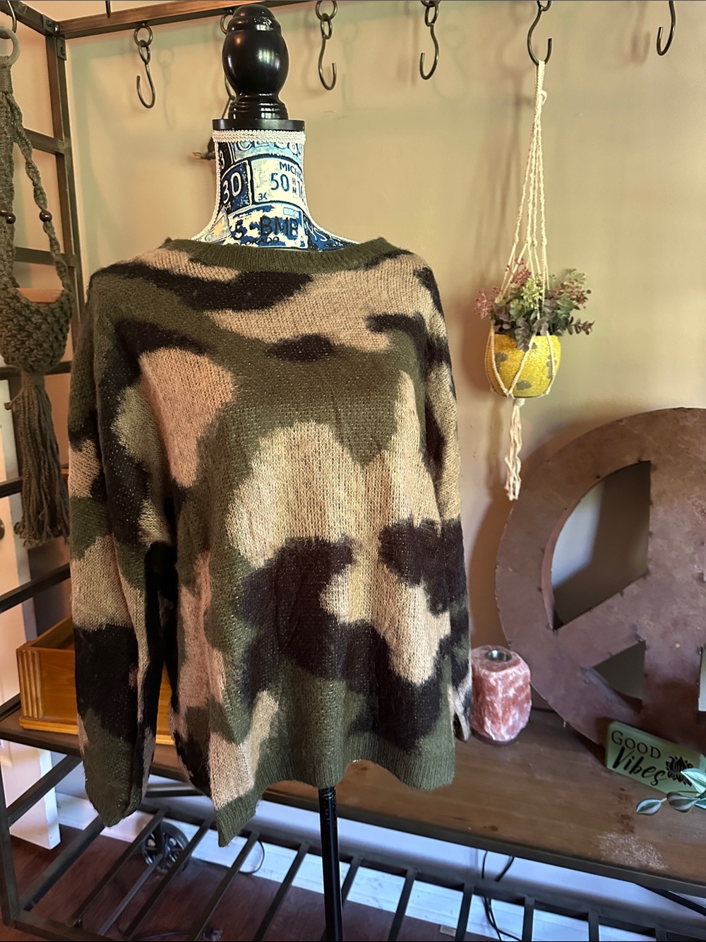 Camo Pattern Crewneck Sweater - Olive & Tan